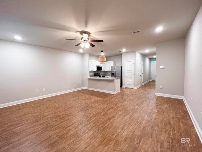 Foto del edificio - 25806 Pollard Rd