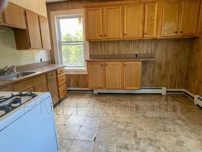 Building Photo - 92 South St