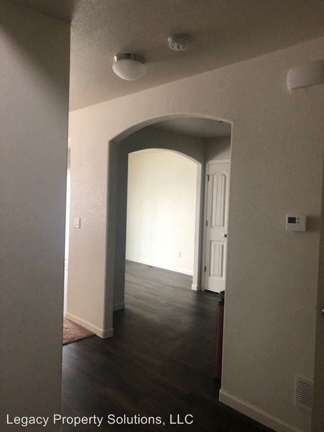 Building Photo - 6515 Kicking Horse Ct