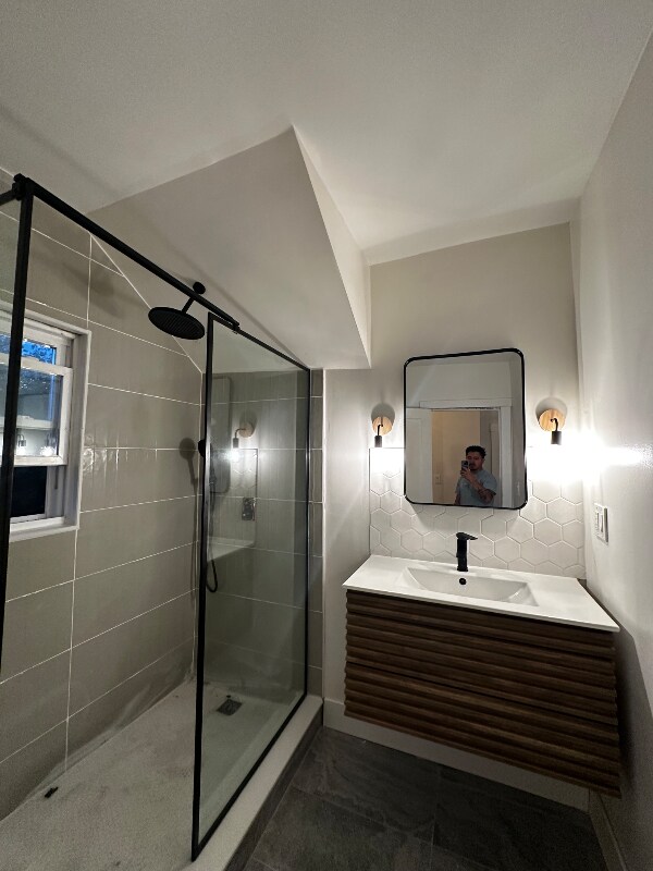 Foto del edificio - 2256 Tuxedo St