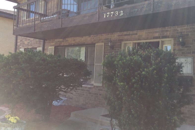 17732 Exchange Ave, Lansing, IL 60438 Apartments in Lansing, IL