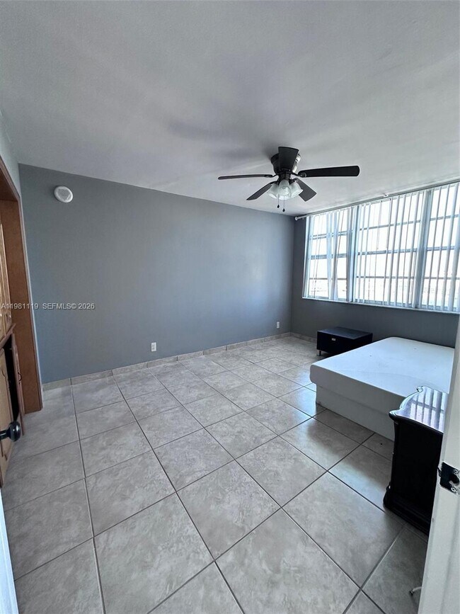 Foto del edificio - 137 Golden Isles Dr