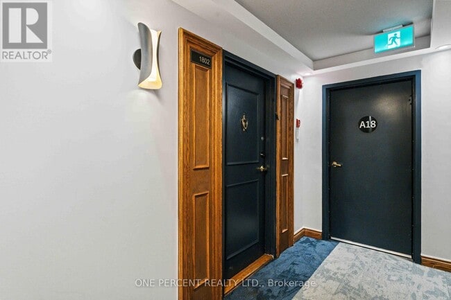 Building Photo - 500 Ave. Laurier