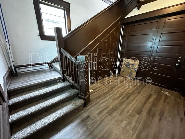 Foto del edificio - 2516 S Washington St