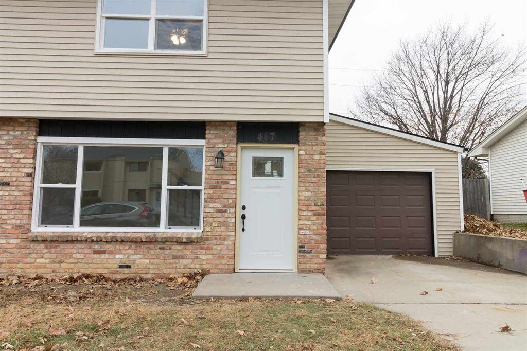 447 Stewart St, North Liberty, IA 52317 Townhome Rentals in North