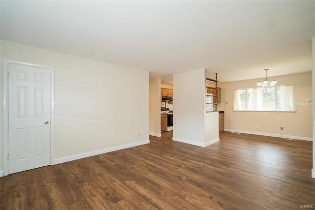 Building Photo - 402 Spring Meadows Dr