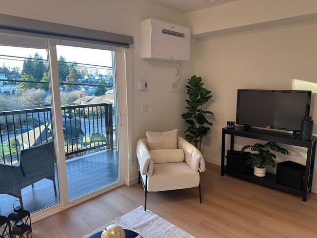 Foto del edificio - Gracious Brand New 461 Sq. Ft. apartment in Everett!