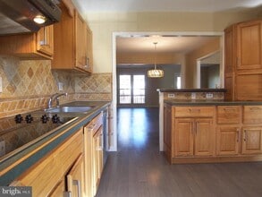 Building Photo - 9032 Gavelwood Ct