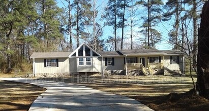 Building Photo - 7601 15th Street Rd