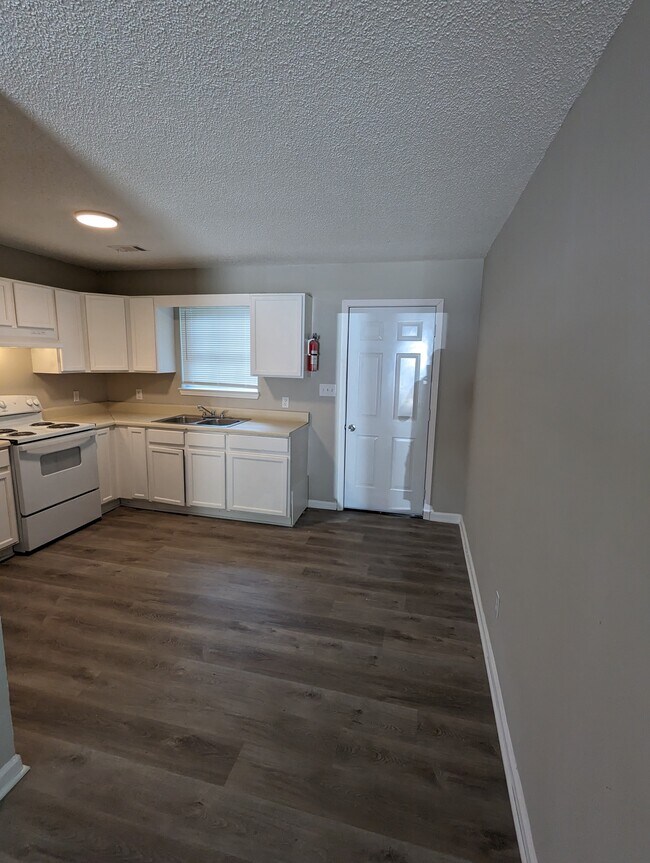 Foto del edificio - 5115 /5117 Avery St SW