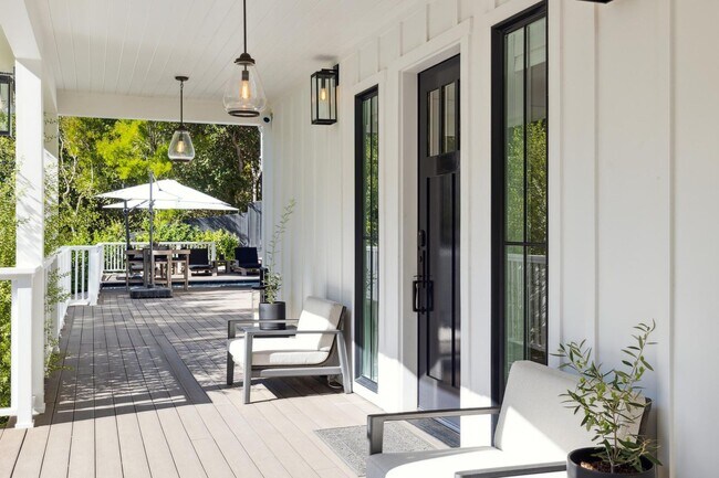 Foto del edificio - Modern Farmhouse Estate on a Private Gated Acre in Dominican!  FOUNDATION
