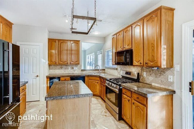 Foto del edificio - 3 br, 2 bath House - 18758 Vista Del Sol