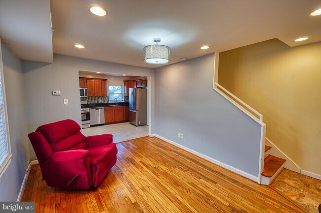 Foto del edificio - 829 51st St NE