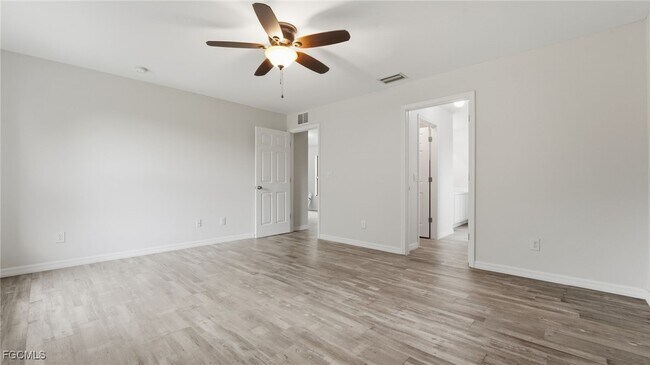 Foto del edificio - 2701 E 18th St