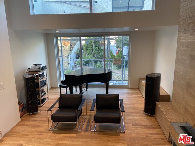 Foto del edificio - 444 W Avenue 37