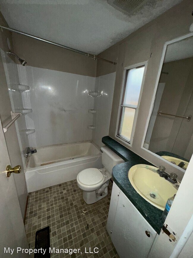 Foto del edificio - 2 br, 2 bath House - 8059 Dixie Blanchard ...