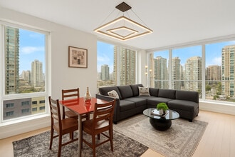 Building Photo - 878 Seymour St