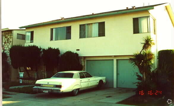 Building Photo - 2828 E Mariquita St