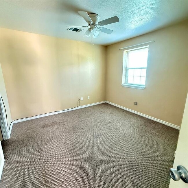 Building Photo - 5945 FM 1459 Rd