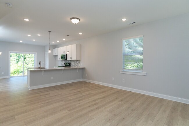 Foto del edificio - 341 Old Grove Ln