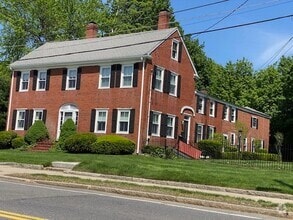 Building Photo - 252 Main St