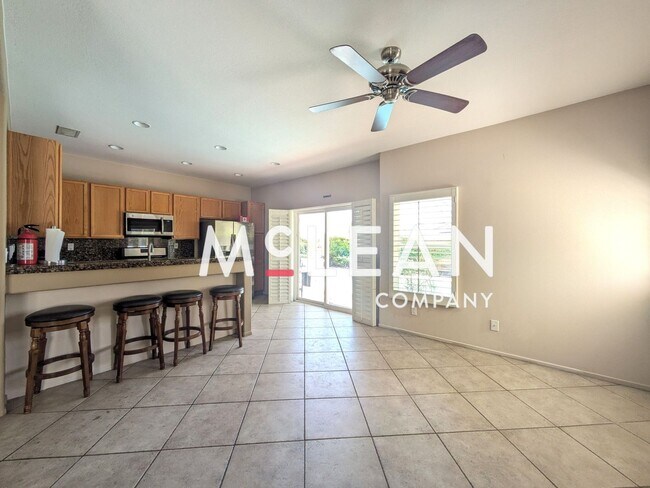 Building Photo - Stunning 3 Bedroom Home with Private Pool ...