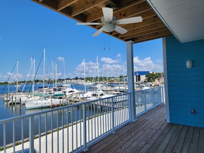 Foto del edificio - WATERFRONT ON WATSON BAYOU