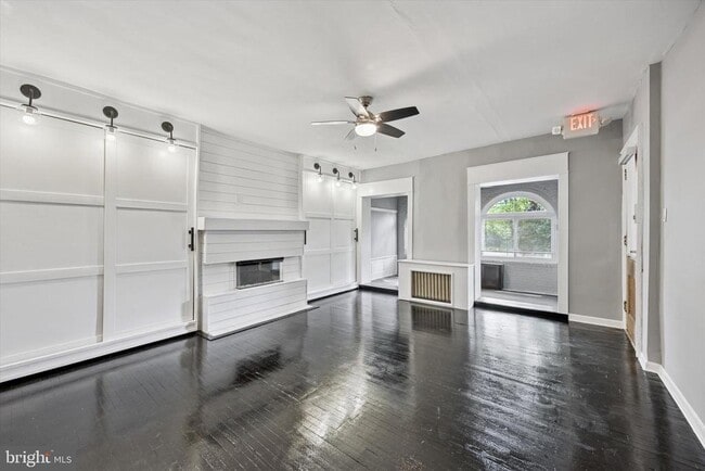 Building Photo - 5235 Wissahickon Ave