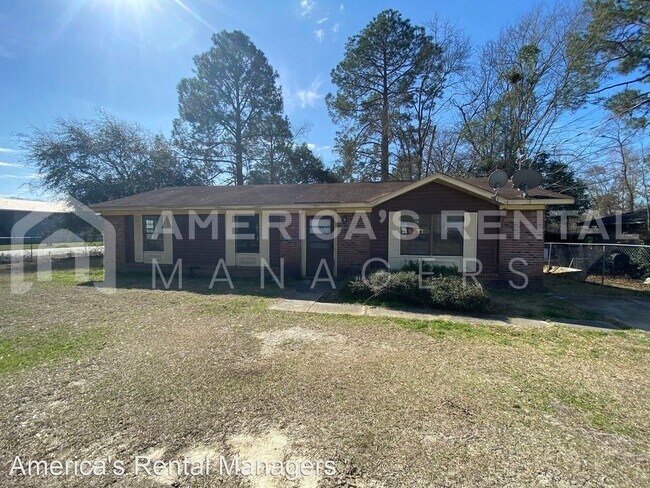 Building Photo - 3 br, 1.5 bath House - 130 Fairlane Drive