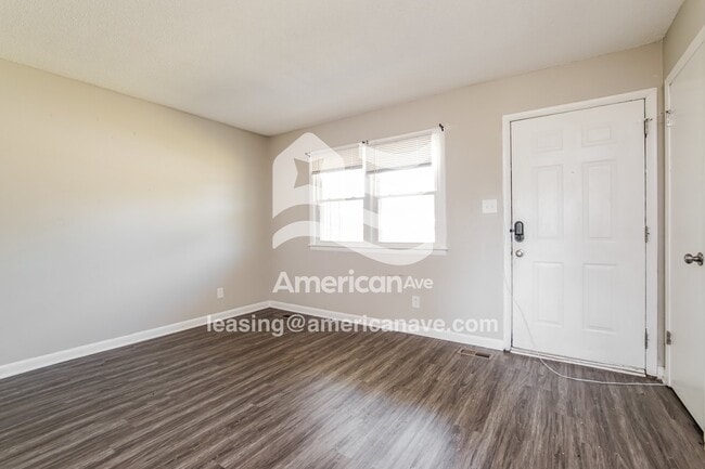 Building Photo - 3349 Vardaman Ave