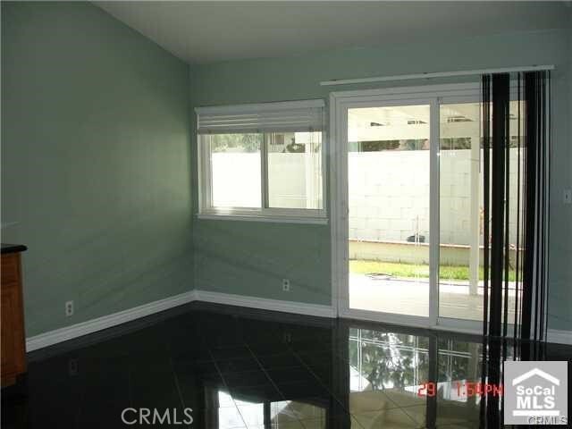Foto del edificio - 1749 N Rutherford St