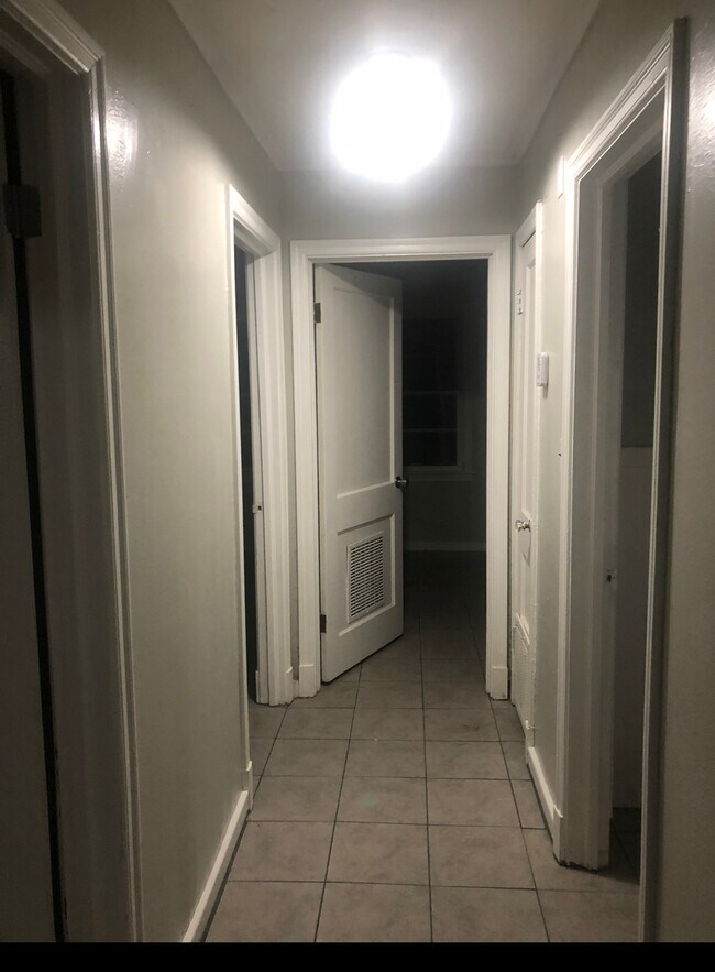 Foto del edificio - 2811 41st Ave