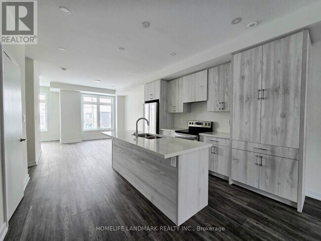 Building Photo - 5 Victor Metcalf Ln