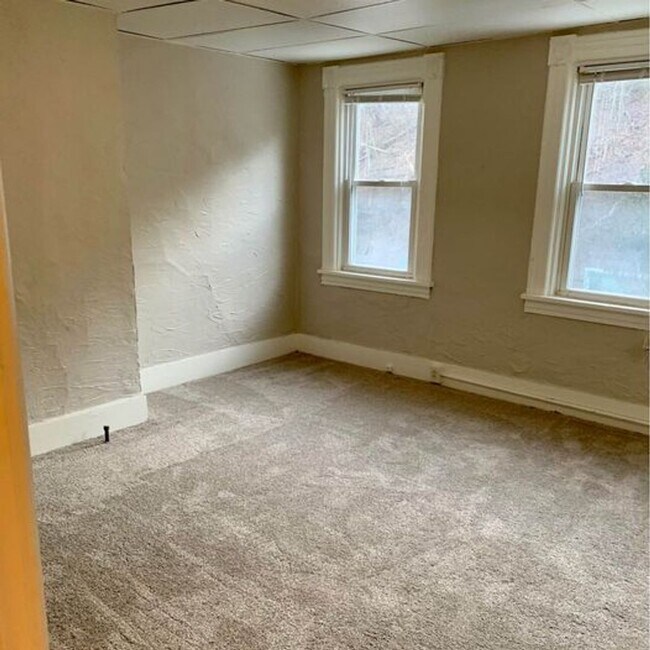 Foto del edificio - 2602 Spring Garden Ave