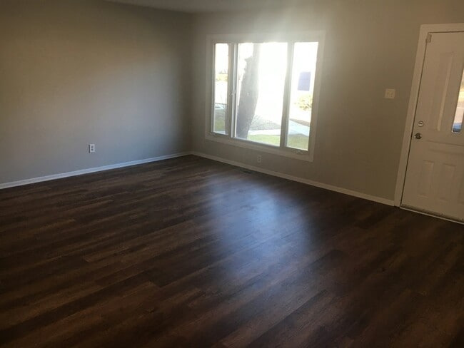 Photo - 21 Riverview Pl Townhome