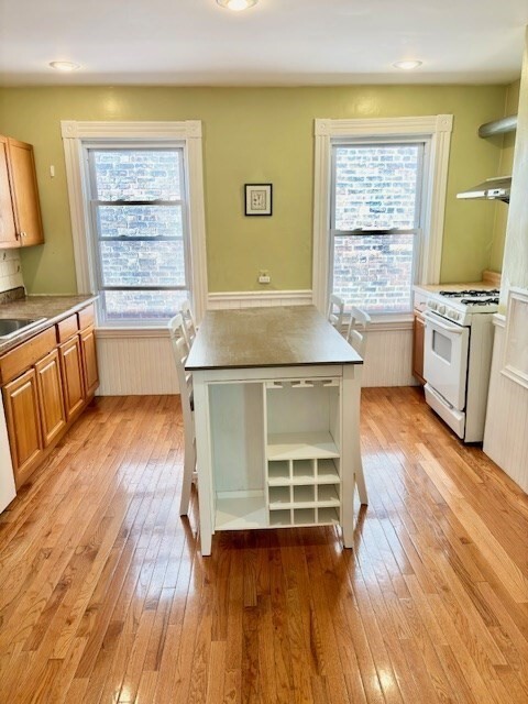 Foto principal - 46 Aspinwall Ave