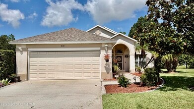 Building Photo - 2141 Chinaberry Cir SE