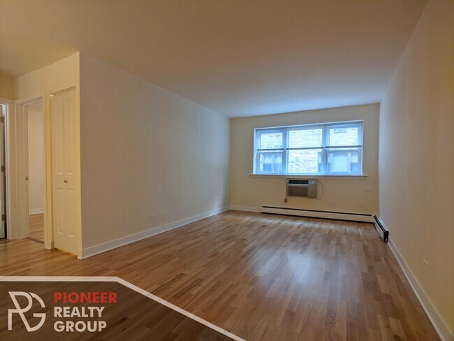 Foto del edificio - 630 W Wrightwood Ave