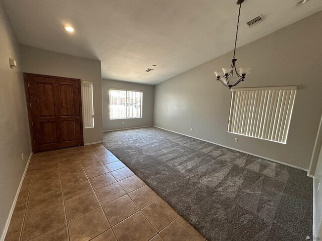 Foto del edificio - 4792 W 28th Ln