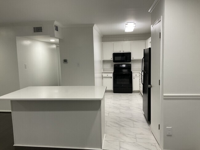 Kitchen - 1001 Woodland Vlg