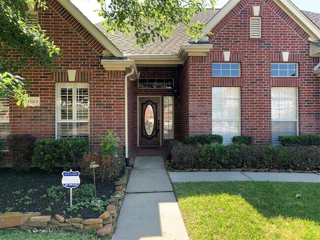 Foto del edificio - 15415 Oxenford Dr