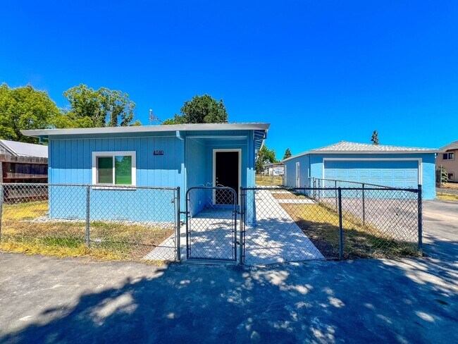 Foto del edificio - Newly Remodeled Two Bedroom Napa House