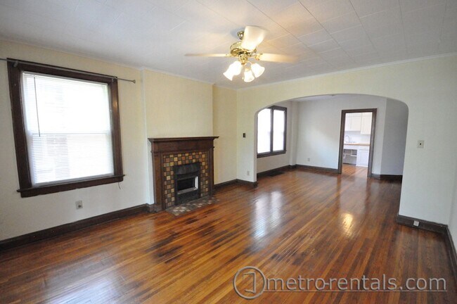 Foto del edificio - 2621 Indianola Ave