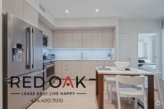 Building Photo - 5851 W 88th