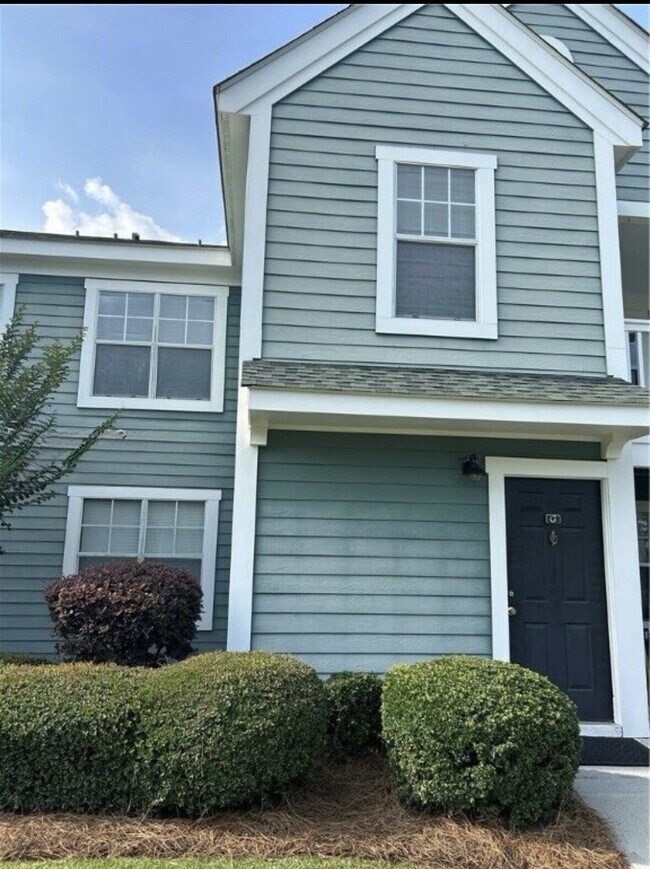 Foto del edificio - Spacious Three Bedroom Townhome in Old South!