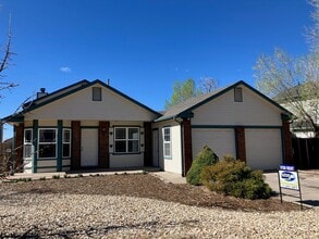 Building Photo - 4675 Jet Wing Cir W