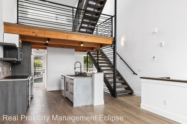 Building Photo - 2 br, 2 bath House - 2467 S College