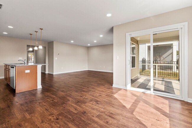 Building Photo - Mountain Ash home