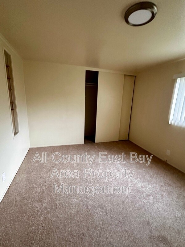 Foto del edificio - 2131 Blake St