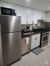 Building Photo - 4313 Americana Dr